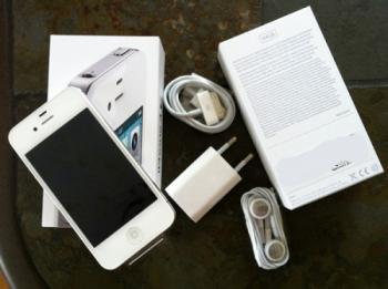 Buy 2 Get 1 Free: Apple iPhone 4S 64GB / Blackberry TK Victory / Samsung Galaxy S3 III