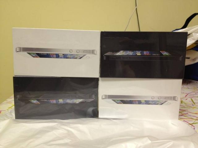 Apple iPhone 5 Unlocked $500USD ( Buy 3 and get 1 free)
