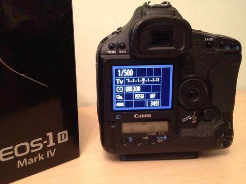 Canon EOS 5D Mark III/Nikon D7000