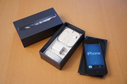 Brand New Apple Iphone 5 64 GB (Factory Unlocked)