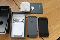 Buy Latest Brand New Apple iPhone 5 16GB,32GB and 64GB