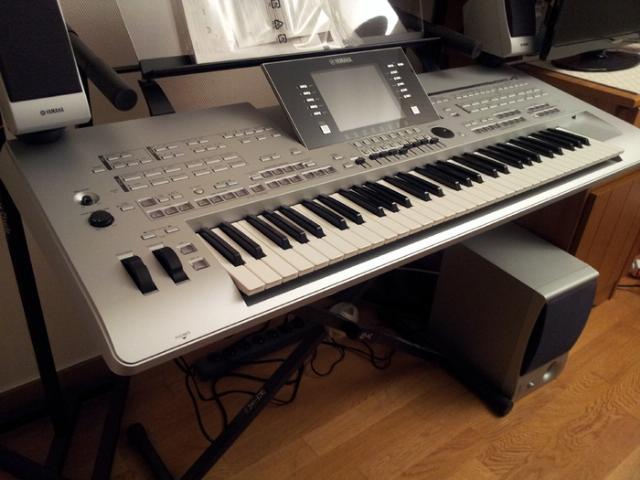 For Sell :- Yamaha Tyros 4 Keyboard- Korg Pa3X Pro Keyboard - Yamaha PSR-S910
