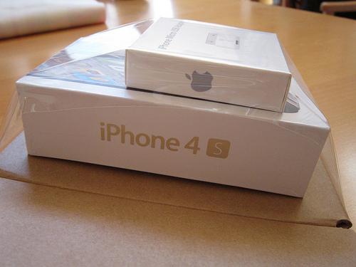 Apple iPhone 4s 64GB =====$ 350USD Buy 2 GET 1 FREE