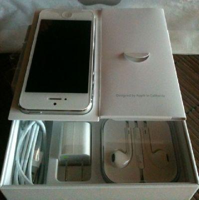 Brand New Apple  Apple I phone 5/  IPROMO OFFER! PROMO OFFER! phone 4s, Samsung galaxy, I pad 3,I p