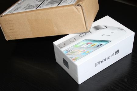 Promo buy 2 get 1 Free Apple iPhone 4G 32GB At Affordable Price.